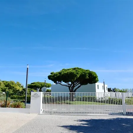 Leonor - Clever Details , Vilamoura, Sleeps 6, Luxury, Walking Distance Villa *