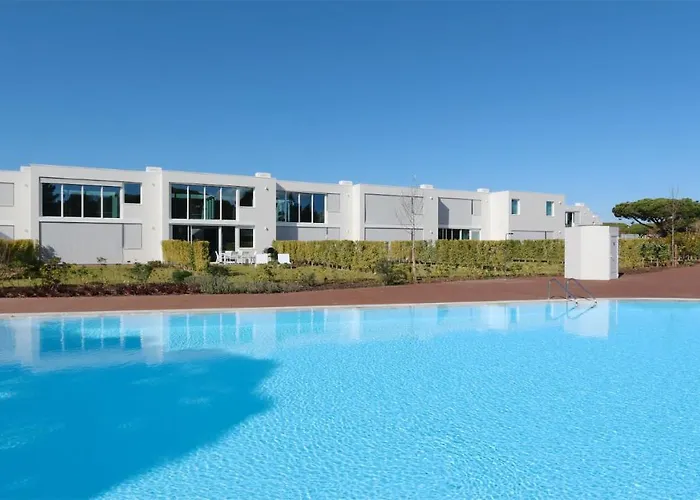 Leonor - Clever Details , Vilamoura, Sleeps 6, Luxury, Walking Distance Villa *